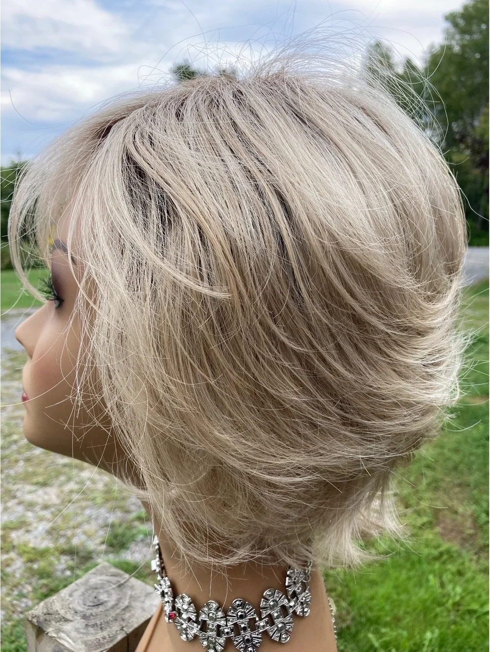 TressAllure Charlotte V1313 Blonde Rooted Synthetic Wig Layered Bob Japan
